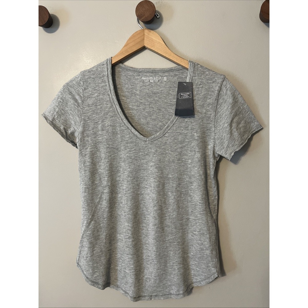 New! Abercrombie & Fitch Soft A‎ & F T-Shirt Gray V-Neck Size XS NWT